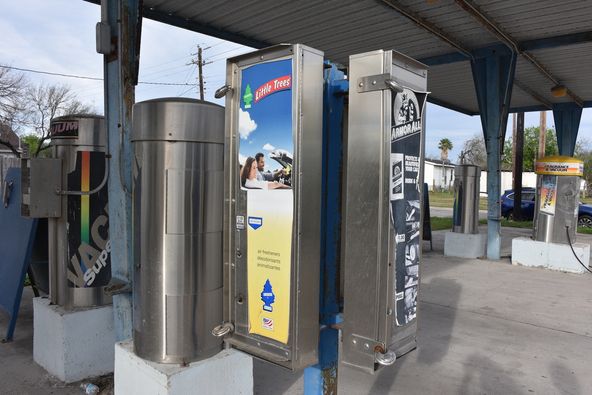 Kingsville Car Wash: 600 W Corral Ave, Kingsville, TX 78363